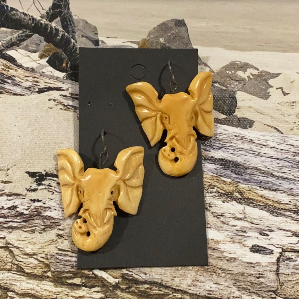 Elephant earrings made of bone